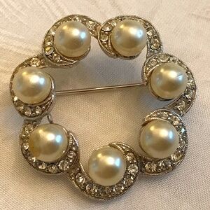 Marvella Brooch